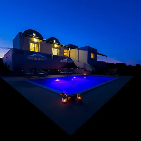 Orianna Sea View Villa *