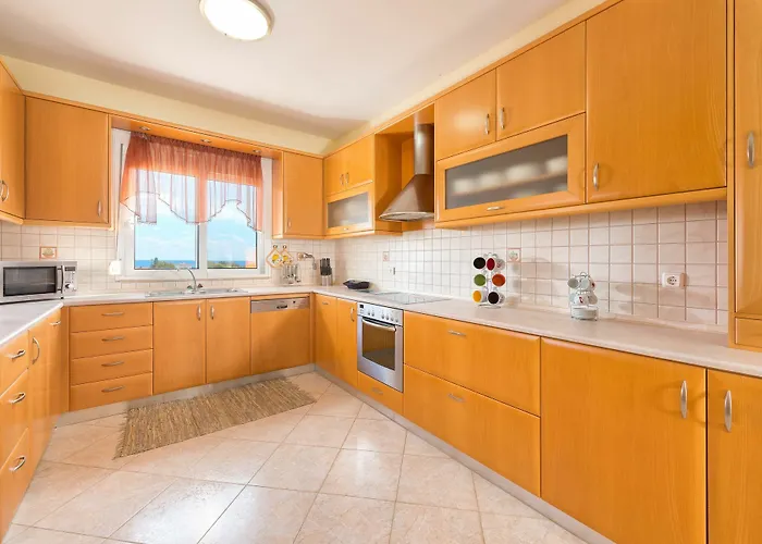 Orianna Sea View Villa Gennadi