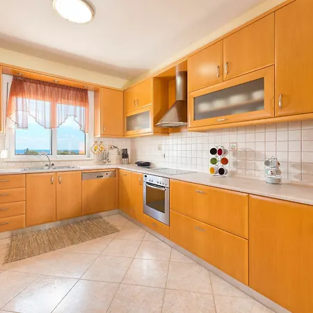 Orianna Sea View Jenadi