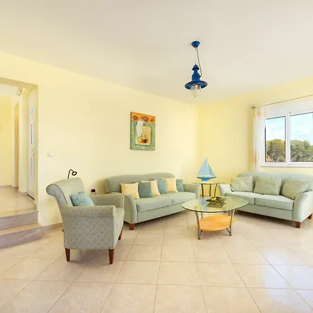 Orianna Sea View Villa * Gennadi